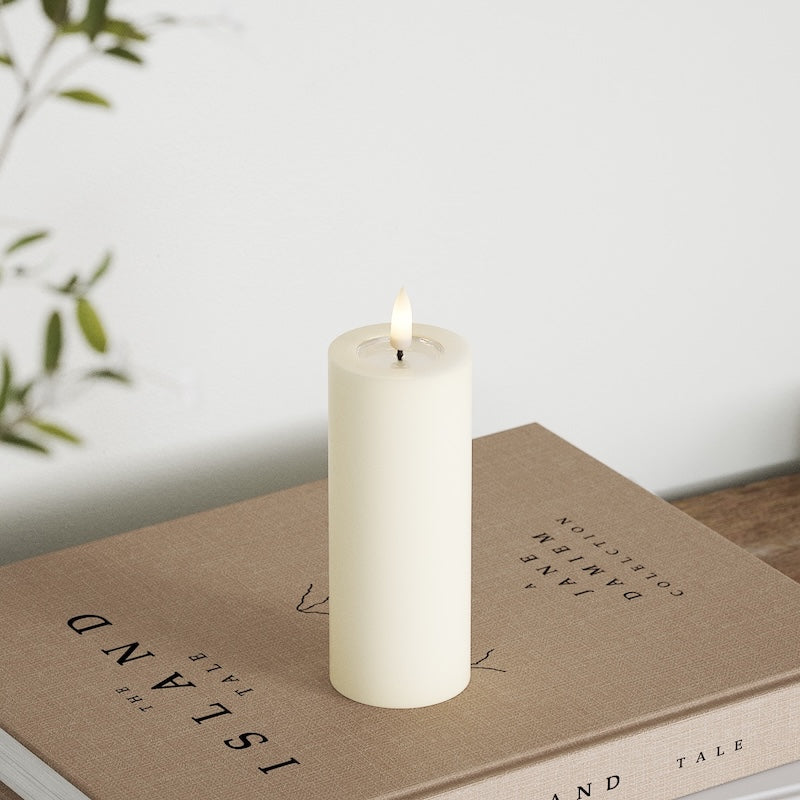 Deluxe Homeart LED blokk lámpa Ø 5 x 12,5 cm Krémes