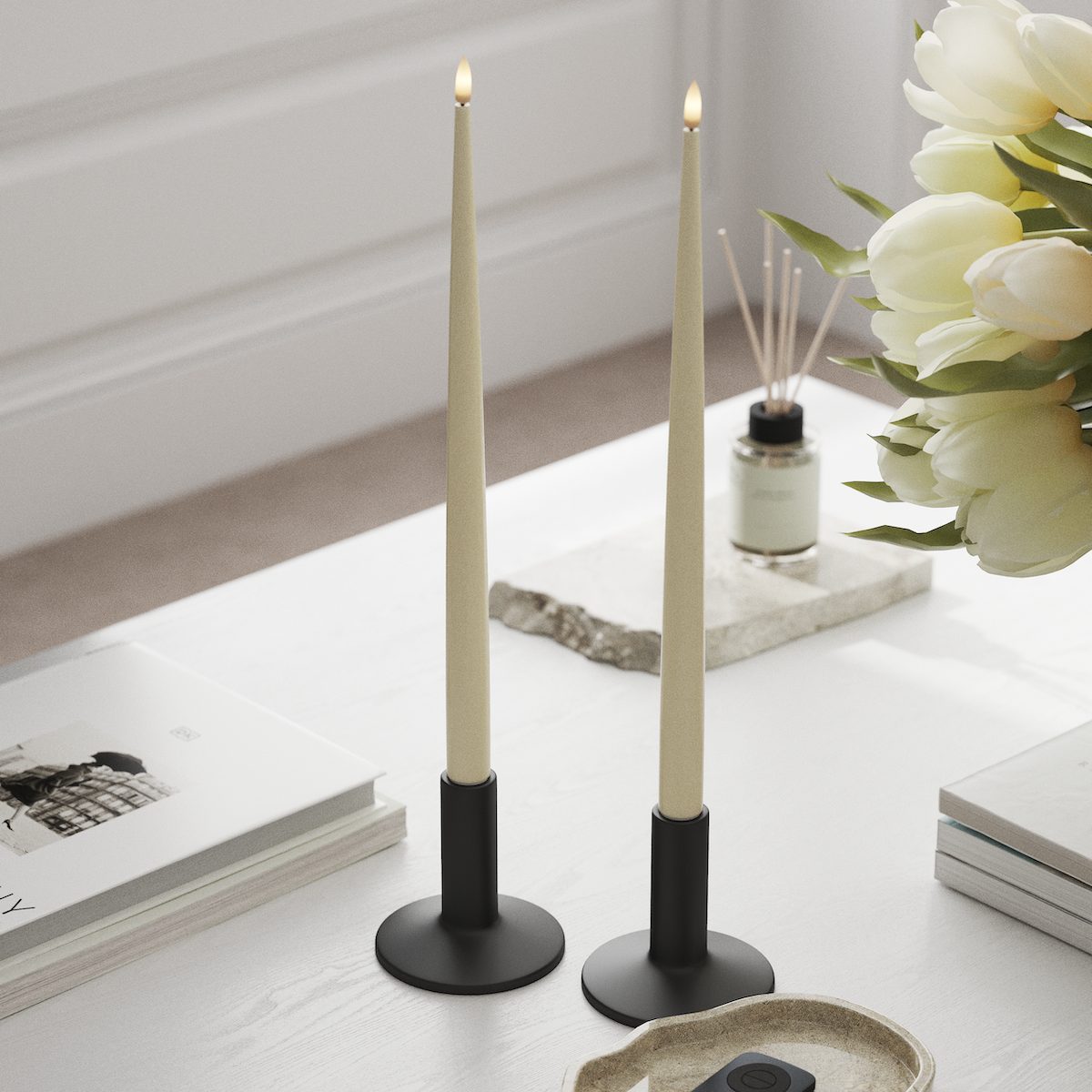 Deluxe Homeart LED Kertelys med Lak, 2 stk 38 cm Cream LED kertelys 1